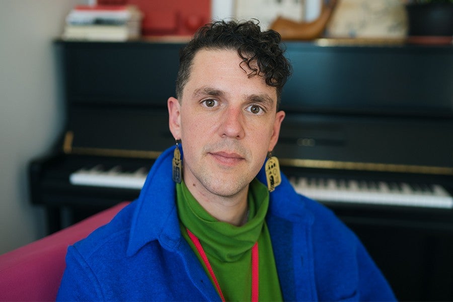 César Alvarez